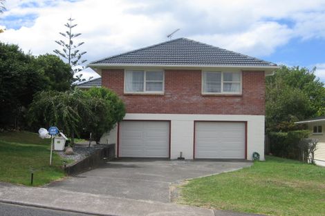Photo of property in 17 Margaret Place, Milford, Auckland, 0620