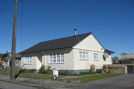Photo of property in 4 Kerr Avenue, Cobden, Greymouth, 7802