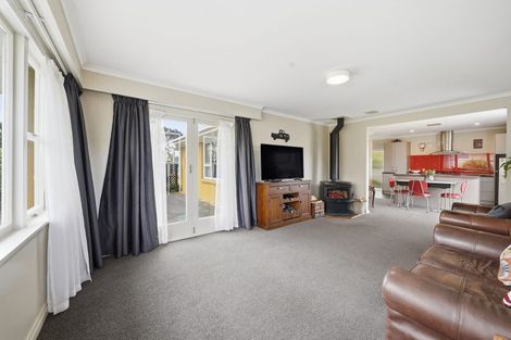 Photo of property in 83 Englefield Road, Northwood, Christchurch, 8051