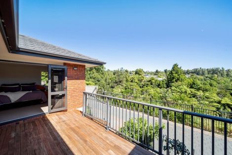 Photo of property in 223 Heta Road, Merrilands, New Plymouth, 4312