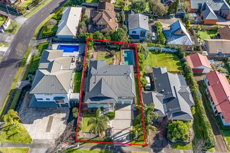 Photo of property in 21 Madill Road, St Andrews, Hamilton, 3200