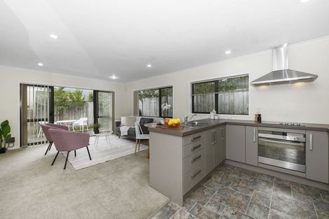 Photo of property in 3/32 Gibbons Street, Upper Hutt Central, Upper Hutt, 5018