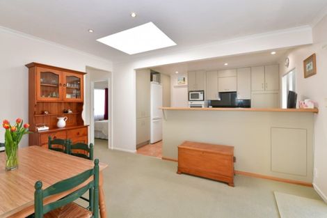 Photo of property in 19 Moffat Road, Red Beach, 0932