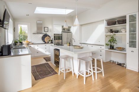 Photo of property in 126 Calliope Road, Stanley Point, Auckland, 0624