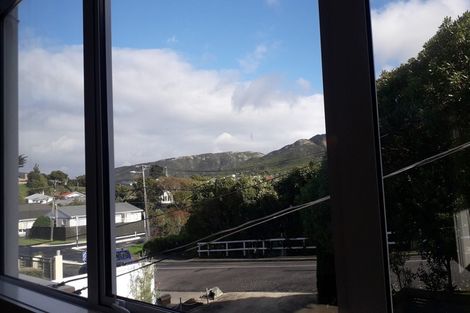 Photo of property in 9 Swansea Street, Khandallah, Wellington, 6035