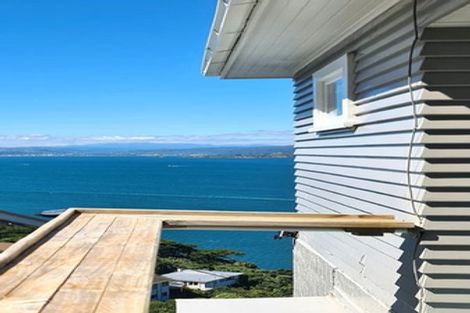 Photo of property in 122 Grafton Road, Roseneath, Wellington, 6011