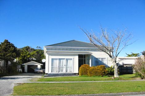 Photo of property in 17 Palmerston Street, Greymouth, 7805