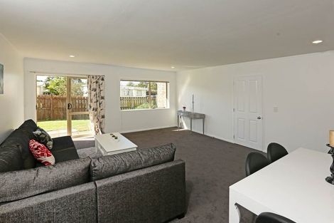 Photo of property in 15 Carlas Way, Ranui, Auckland, 0612