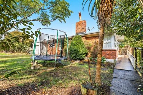 Photo of property in 39 Makiri Street, Helensville, 0800