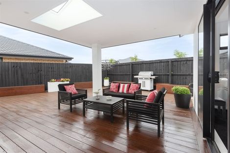 Photo of property in 5 Evelyn Crescent, Marshland, Christchurch, 8083