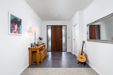 Photo of property in 55 Timaru Road, Waimate, 7924