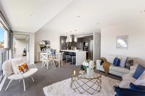 Photo of property in 5k The Esplanade, Eastern Beach, Auckland, 2012