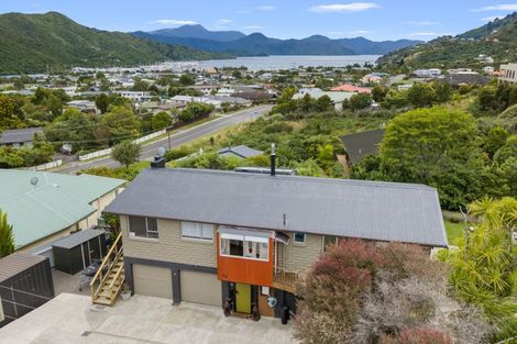 Photo of property in 32-34 Moana View Road, Waikawa, Picton, 7220