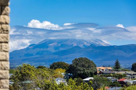 Photo of property in 1c Rossiter Crescent, Lynmouth, New Plymouth, 4310