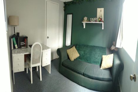 Photo of property in 89b Colwill Road, Massey, Auckland, 0614