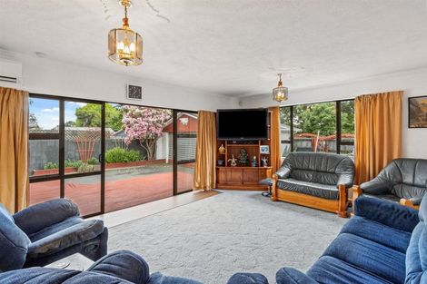 Photo of property in 12 Fairmont Place, Hornby, Christchurch, 8042