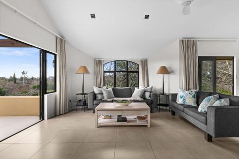 Photo of property in 100 Kopanga Road, Havelock North, 4130
