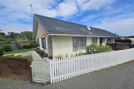 Photo of property in 17c York Street, Gonville, Whanganui, 4501