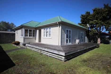 Photo of property in 12a Ihle Street, Terrace End, Palmerston North, 4410