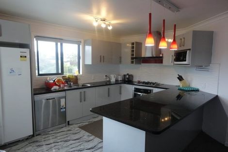Photo of property in 18 Jamaica Place, Blockhouse Bay, Auckland, 0600