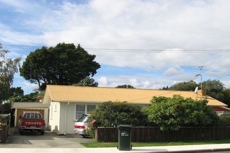 Photo of property in 4 Totara Park Road, Clouston Park, Upper Hutt, 5018