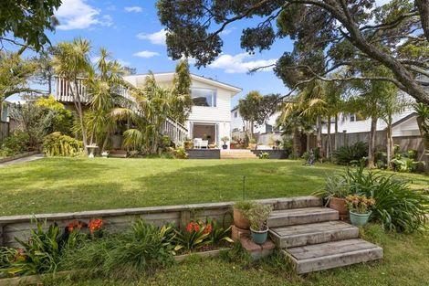 Photo of property in 105 Kowhai Road, Mairangi Bay, Auckland, 0630