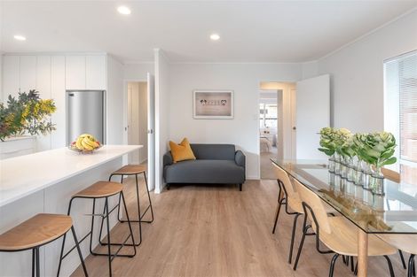 Photo of property in 2/23 Tarnica Road, Northpark, Auckland, 2013