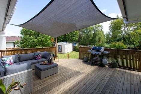 Photo of property in 77 Fergusson Street, Woodville, 4920