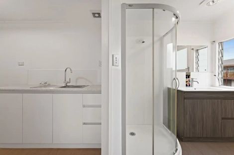 Photo of property in 5 Boundary Road, Opaheke, Papakura, 2113