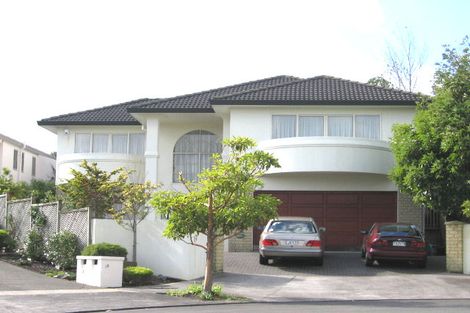 Photo of property in 17 Chale Place, Somerville, Auckland, 2014