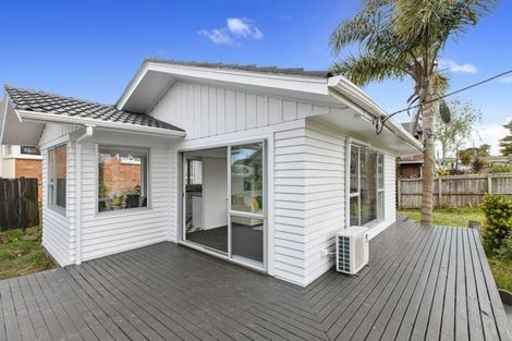 Photo of property in 65 Larnoch Road, Henderson, Auckland, 0610