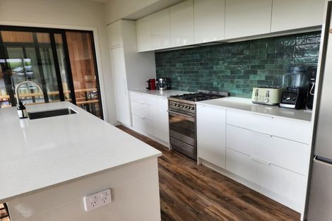 Photo of property in 133/2 Wairau Road, Oakura, 4374