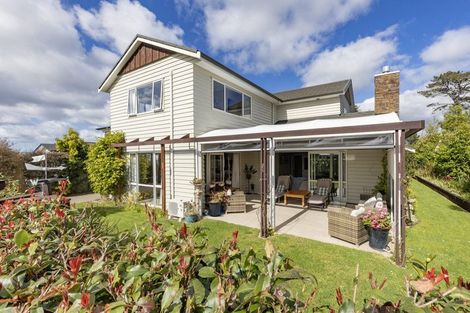 Photo of property in 64 Pohutukawa Parade, Riverhead, 0820