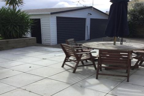 Photo of property in 2 Hartford Avenue, Papamoa Beach, Papamoa, 3118