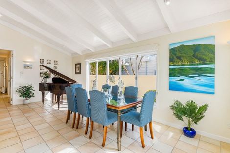 Photo of property in 9a Holiday Road, Milford, Auckland, 0620