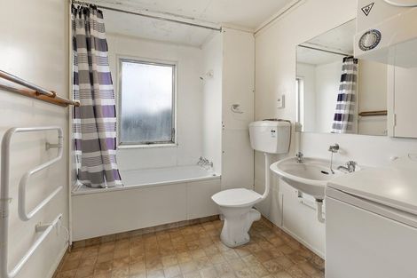 Photo of property in Iona Towers, 402/140 Abel Smith Street, Te Aro, Wellington, 6011