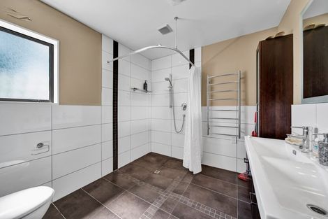 Photo of property in 17 Weld Street, Normanby, Hawera, 4614