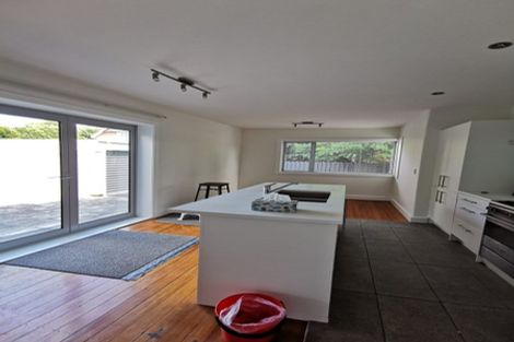 Photo of property in 111 Memorial Avenue, Burnside, Christchurch, 8053