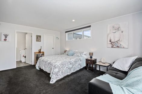 Photo of property in 16 Marshall Avenue, Richmond Heights, Taupo, 3330