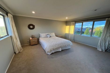 Photo of property in 17 Saddleback Green, Halswell, Christchurch, 8025