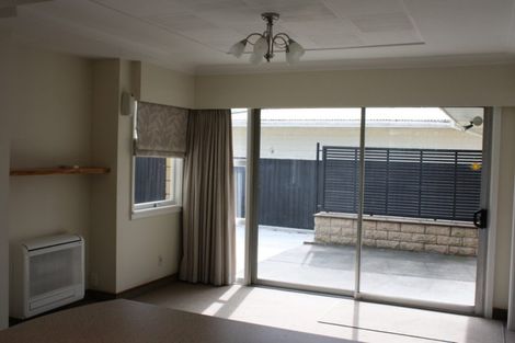 Photo of property in 9 Longmuir Street, Ilam, Christchurch, 8041