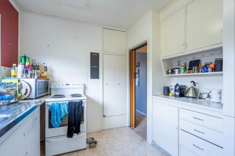 Photo of property in 33 Tui Road, Raumati Beach, Paraparaumu, 5032