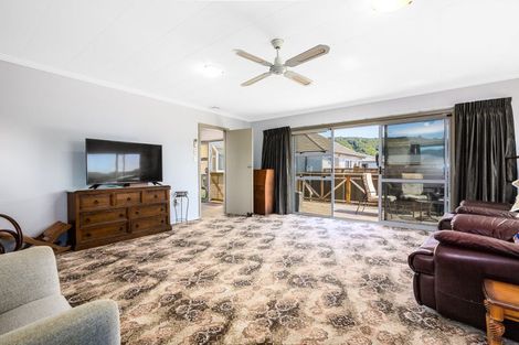 Photo of property in 50 Totara Street, Wainuiomata, Lower Hutt, 5014