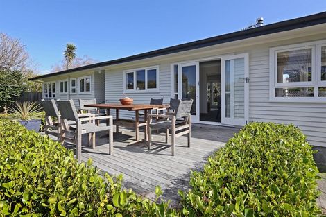 Photo of property in 27 Breadalbane Road, Havelock North, 4130