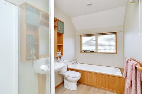 Photo of property in 44 Blue Gum Place, New Brighton, Christchurch, 8083