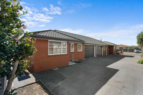 Photo of property in 2/23 Division Street, Riccarton, Christchurch, 8041