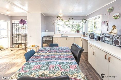 Photo of property in 202 Puriri Street, Castlecliff, Whanganui, 4501