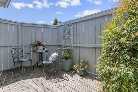 Photo of property in 2/21 Prince Regent Drive, Half Moon Bay, Auckland, 2012