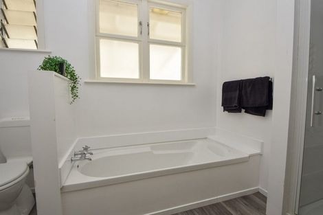 Photo of property in 89 Victoria Street, Carterton, 5713