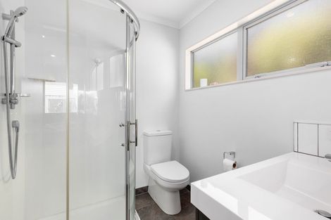 Photo of property in 6 Grace Cove, Aotea, Porirua, 5024